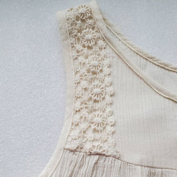 Mossimo Supply Co Tan Sleeveless Blouse. Size S - Picture 3 of 8